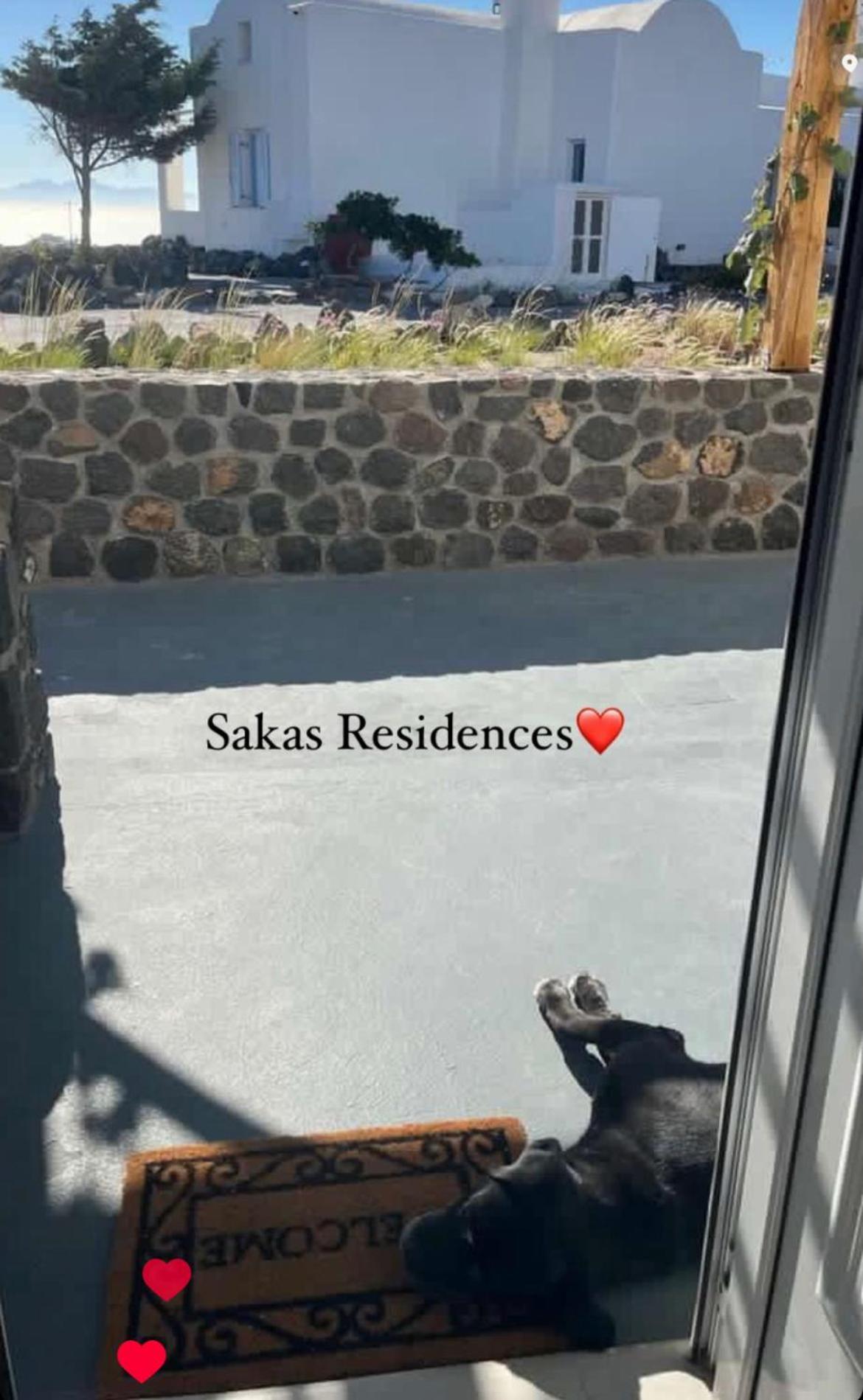 Sakas Residences Karterádos Exterior foto