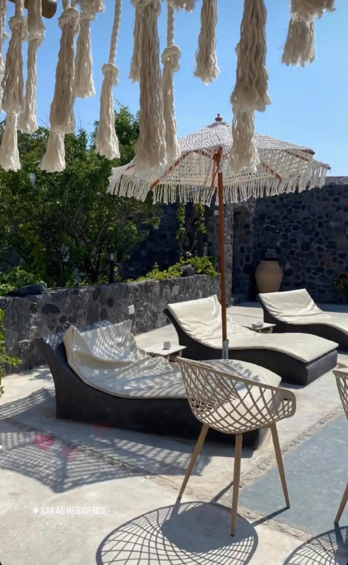 Sakas Residences Karterádos Exterior foto