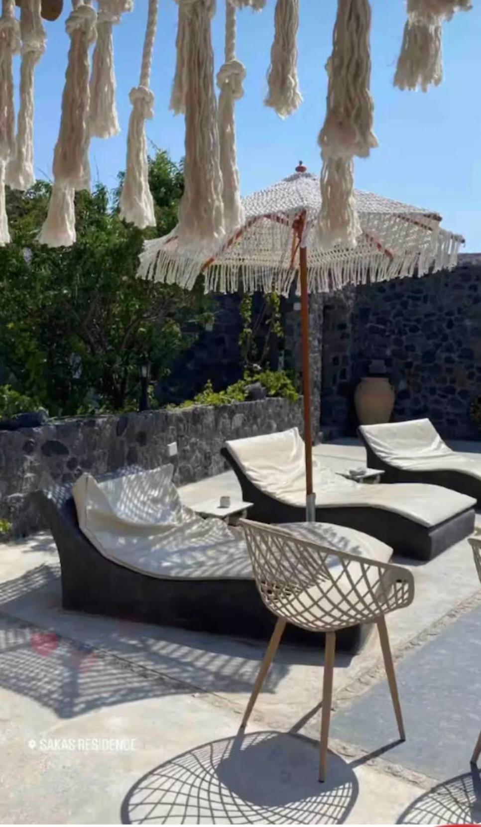 Sakas Residences Karterádos Exterior foto